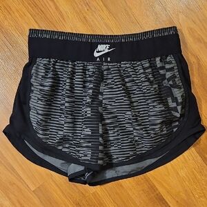 Nike Air Athletic Shorts Size Small